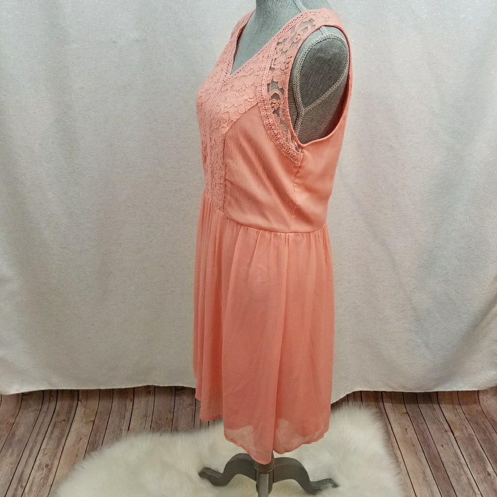 π3/$25 AGB Lace and Crochet A Line Dress - Picture 3 of 8